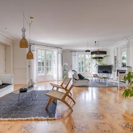 Very Beautiful Family House With Pool 4*