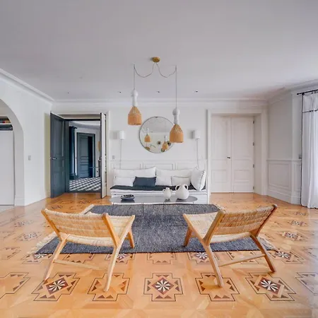 Very Beautiful Family House With Pool 4*