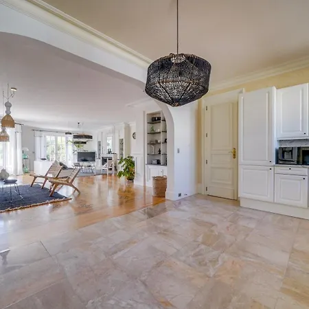 Pensjonat Very Beautiful Family House With Pool Bordeaux