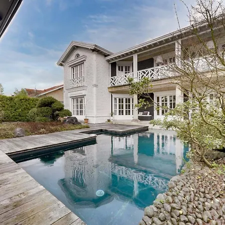 Very Beautiful Family House With Pool Pensjonat *