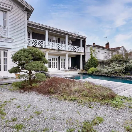 Pensjonat Very Beautiful Family House With Pool